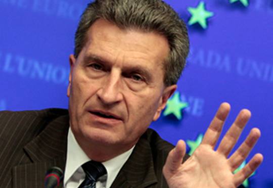 Эттингер: ситуация на Украине может повредить энергоотношениям ЕС и РФ