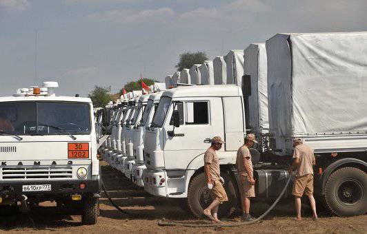 Часть российского гуманитарного конвоя пересекла границу Украины