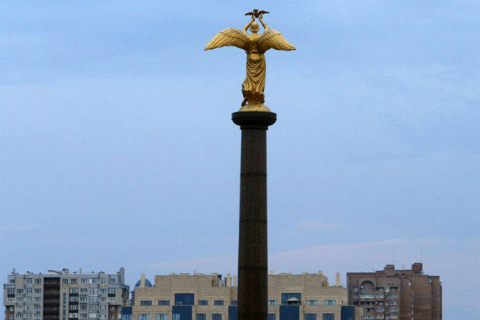 Новороссийская стрела и раненый кабан в зарослях укропа