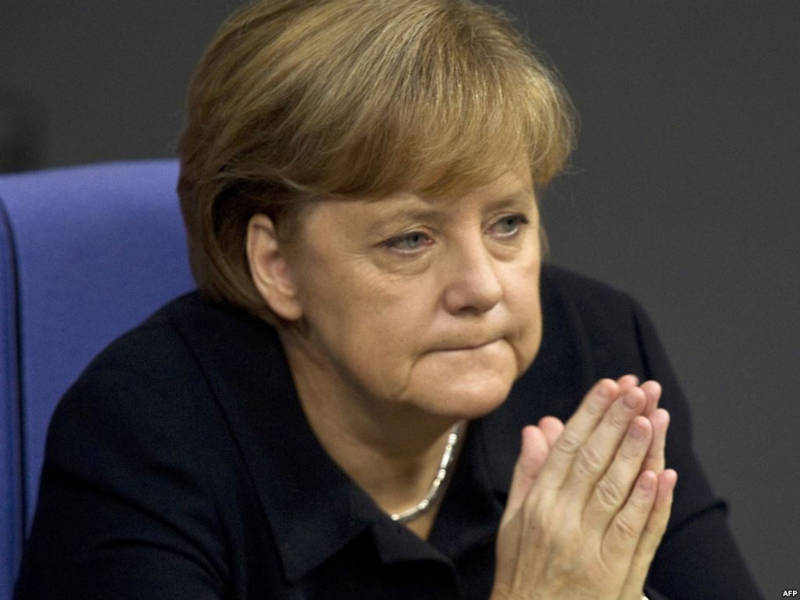 Ожидает ли Ангелу Меркель судьба Януковича?