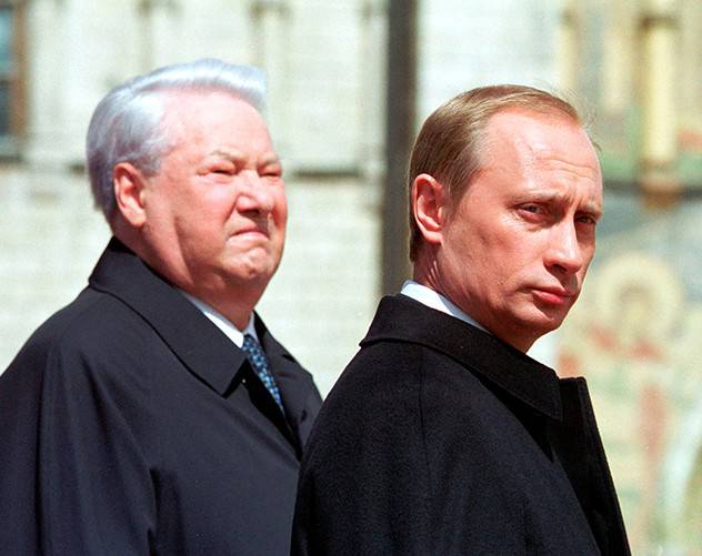 Владимир Путин 15 лет назад впервые возглавил страну