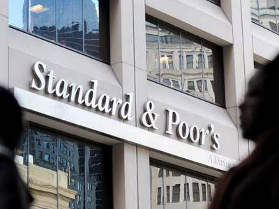 Standard & Poor's понизило рейтинг Украины до преддефолтного