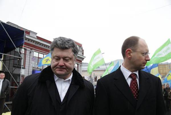 На смену режиму Порошенко-Яценюка придет украинский фюрер