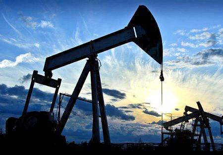 Почему Саудовская Аравия держит низкие цены на нефть?