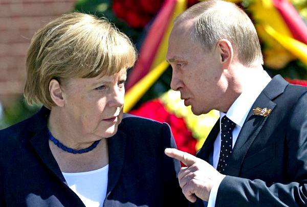 Меркель в Москве: прослушала урок истории и не смогла сформулировать претензии