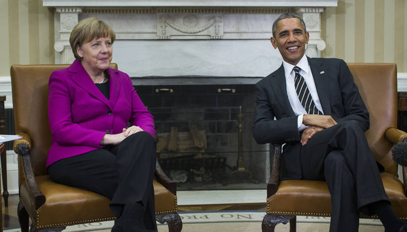 Spiegel: Меркель обязана разорвать "дьявольскую сделку" с США