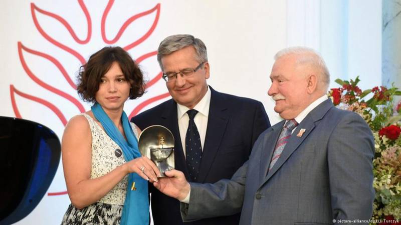 Польша выказала «солидарность» с Жанной Немцовой