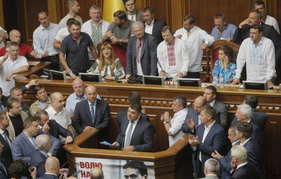 Двойное дно голосования законопроекта Порошенко