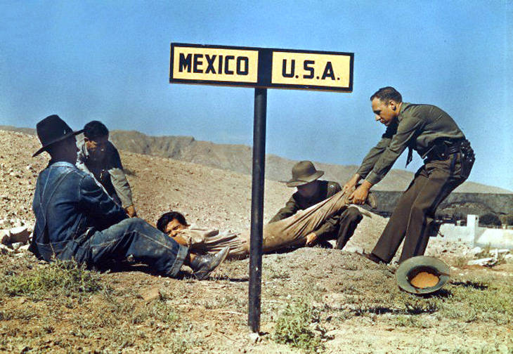 Мексиканцы бегут из США?