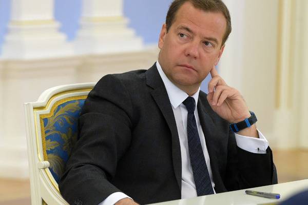 Медведев предложил создать кодекс поведения в Интернете