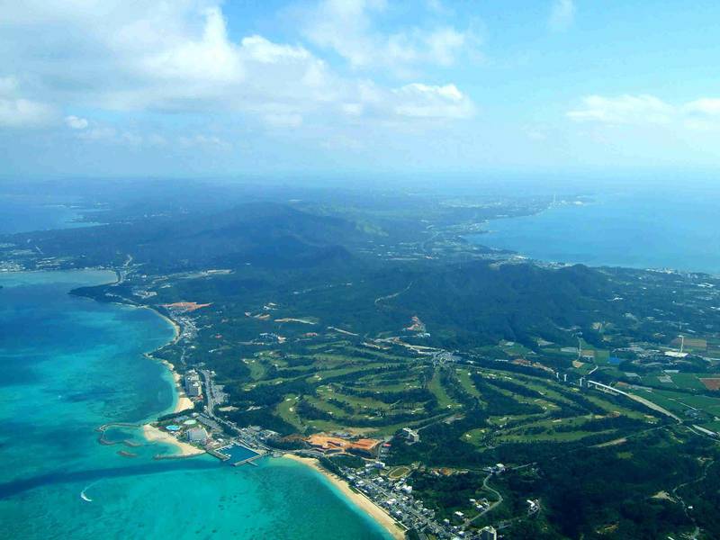 Япония судится со своим островом из-за базы США