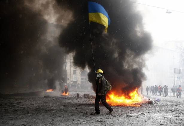 Гибридная власть: о роли «активистов» в украинской политике