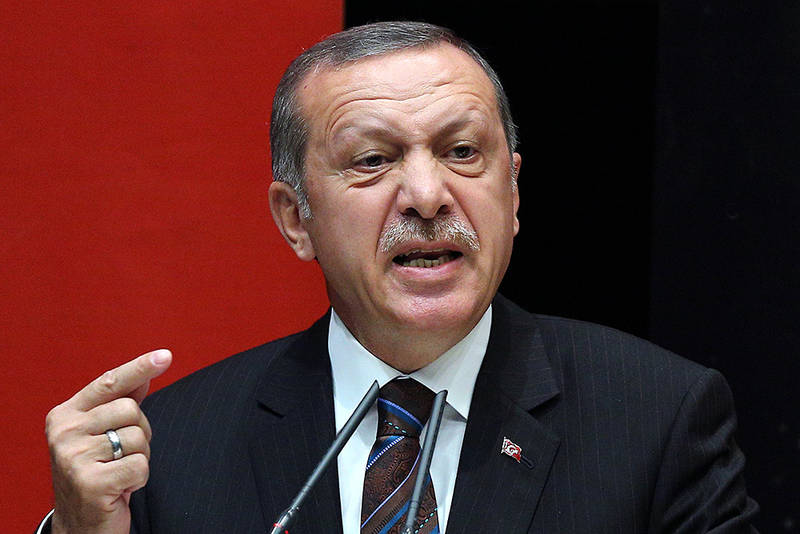 Эрдоган назвал курдов террористами