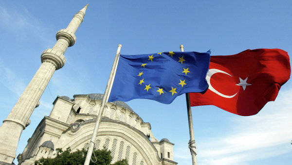 Анкара призвала ЕС ввести безвизовый режим весной