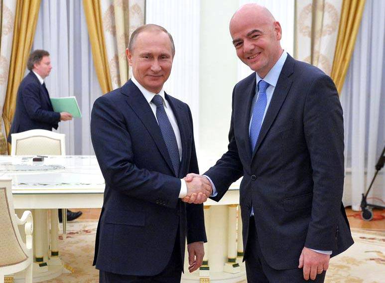 Владимир Путин встретился с президентом ФИФА