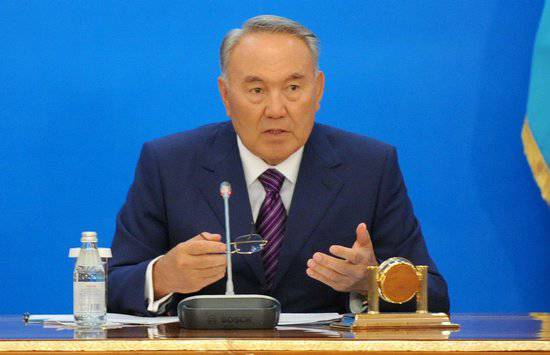 Times: Застольные манеры Назарбаева удивили Нью-Йорк