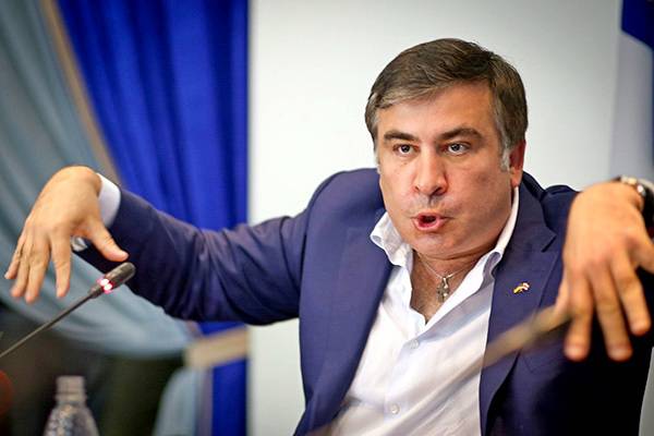 Саакашвили очень рад отставке Яценюка