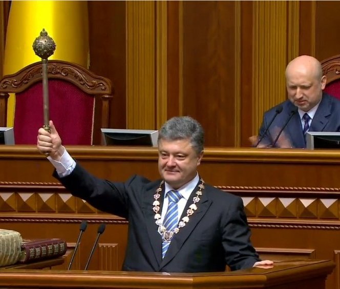 В годовщину инаугурации Порошенко получил звание «главный враг Украины»