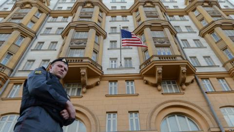 The Washington Post: Сотрудник ФСБ избил американского дипломата