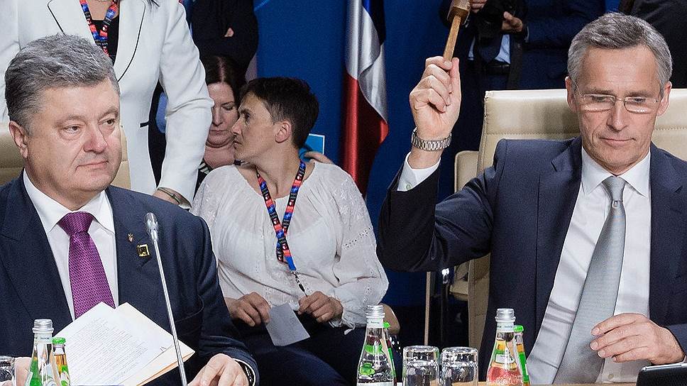 Савченко устроила настоящий цирк на саммите НАТО в Польше