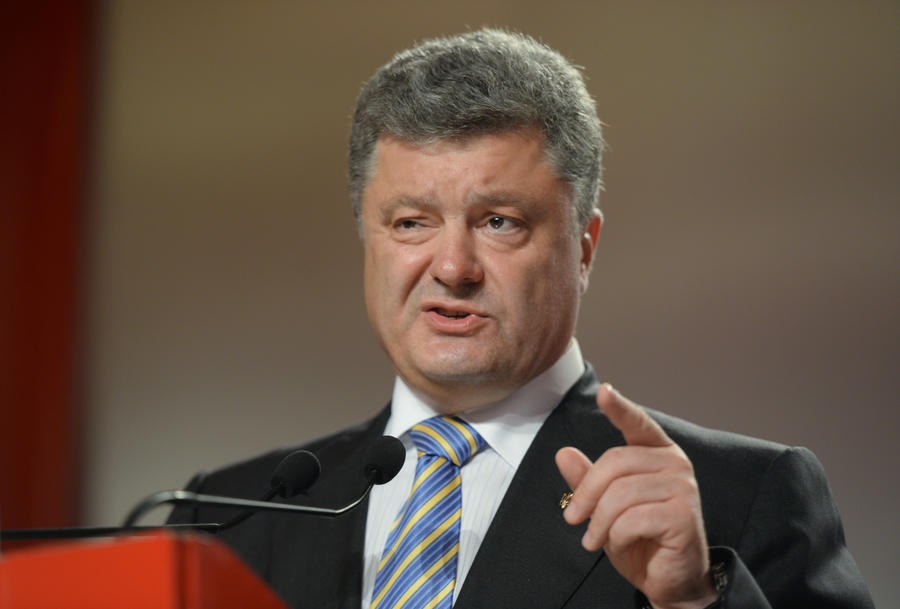 «Сюсюканье» с Украиной закончилось: Россия поставит Порошенко на место