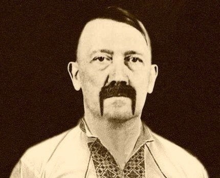 В Киеве объявили Гитлера новым «хероем»