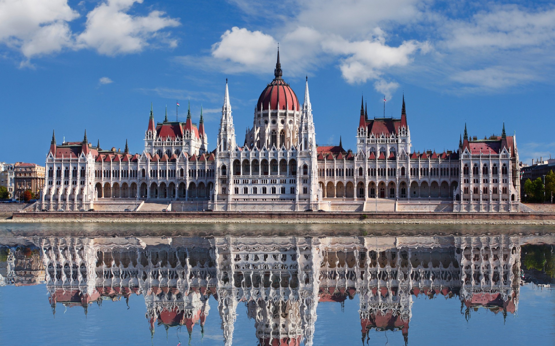 Венгрия добавила свои пять копеек в развал ЕС