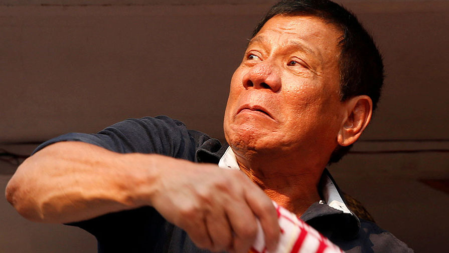 Президент Филиппин Родриго Дутерте назвал Обаму «сыном шлюхи» и проклял