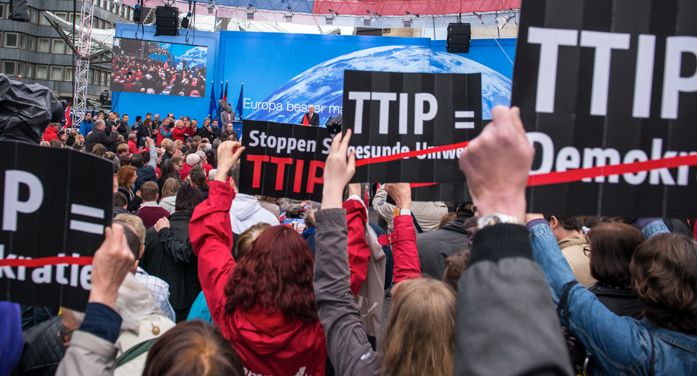 Евросоюз теряет поддержку народа: митинги против TTIP