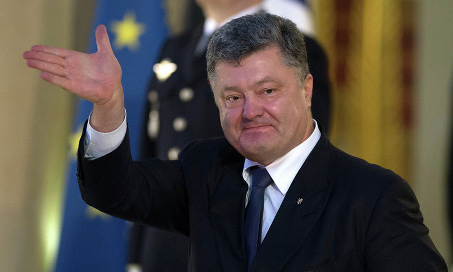 Неожиданный поворот: Порошенко понял, что лучше отказаться от Донбасса