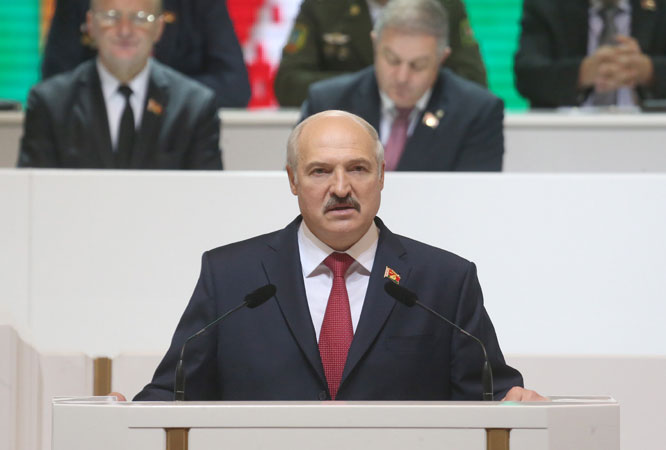 Почему Лукашенко первым поздравил Трампа
