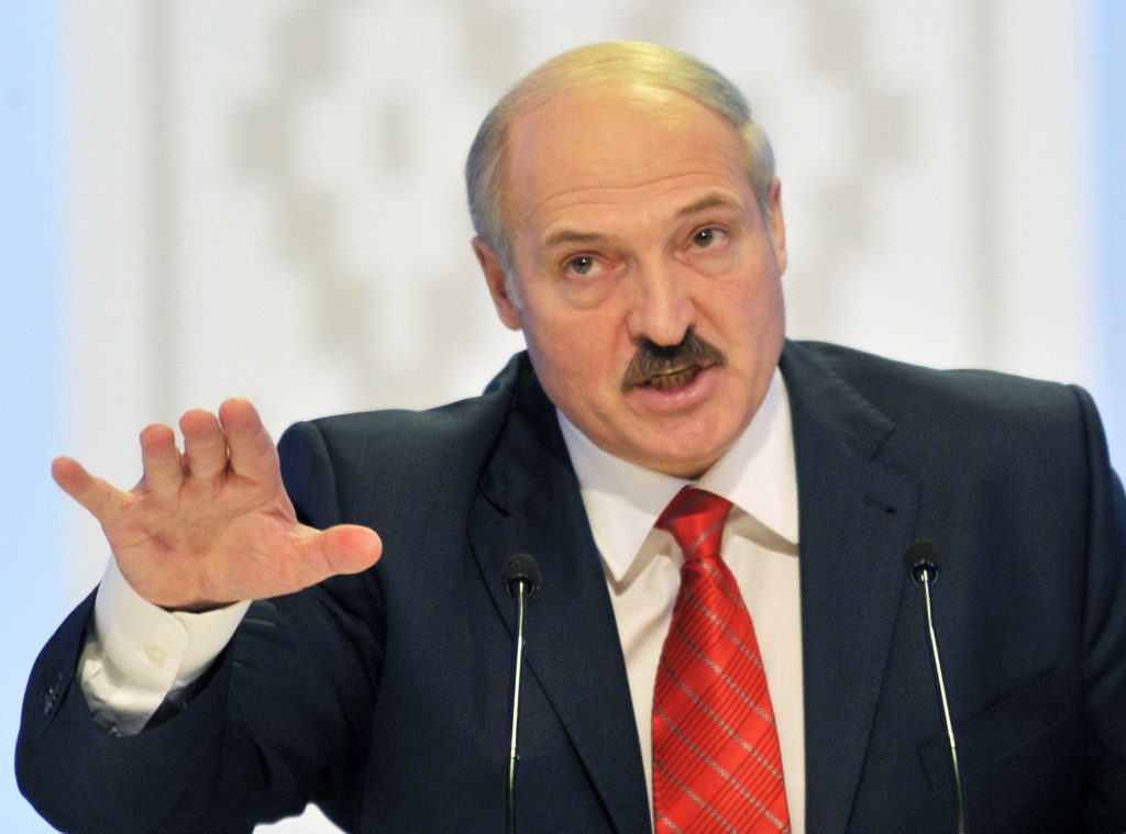 Лукашенко обостряет игру с Кремлем