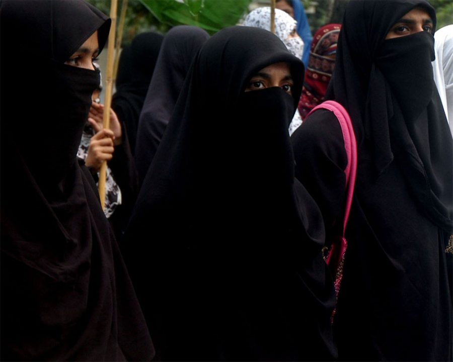 Ждите джихада: BBC высмеяли жен террористов в комедийном шоу