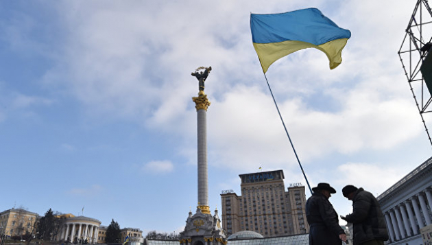 Деньги на ветер: СМИ раскрыли, во сколько Киеву обойдется дружба с Трампом