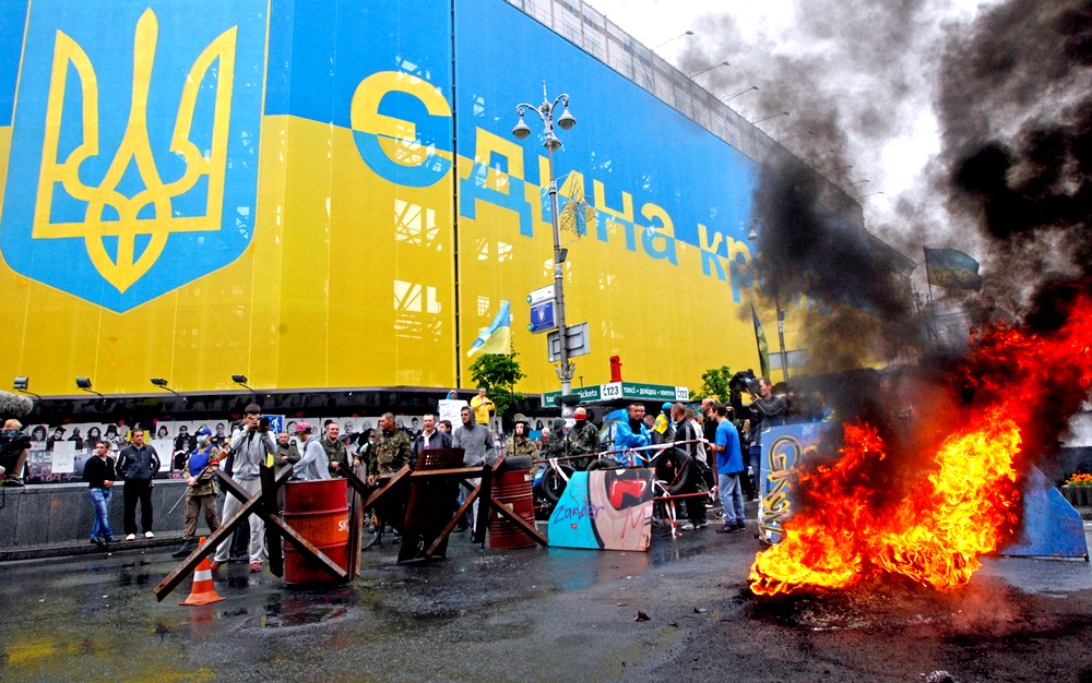 Запад тянет Украину ко дну: спасательный круг – правительство в изгнании