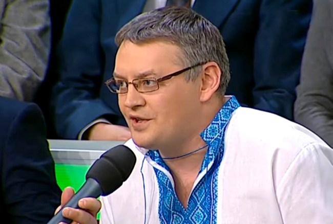 Украинского неонациста высмеяли на российском ТВ за белорусскую вышиванку