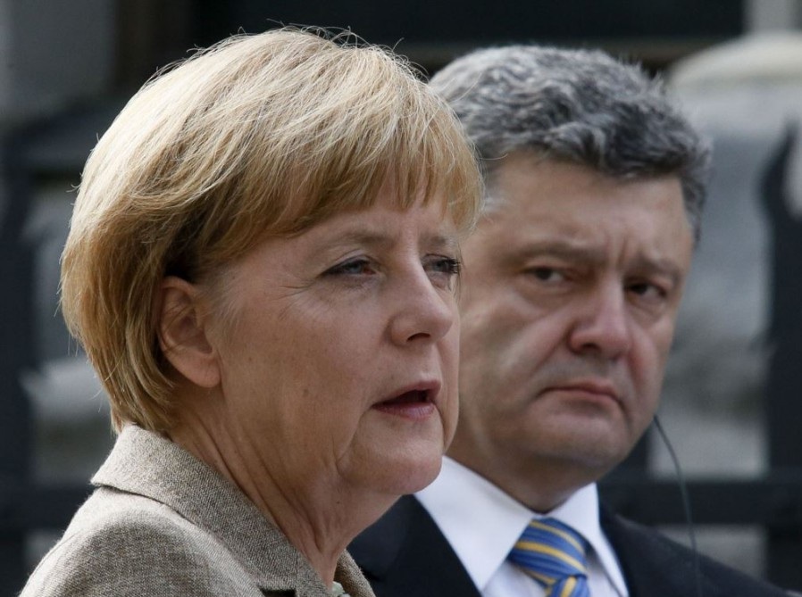 Меркель и Порошенко возьмут паузу