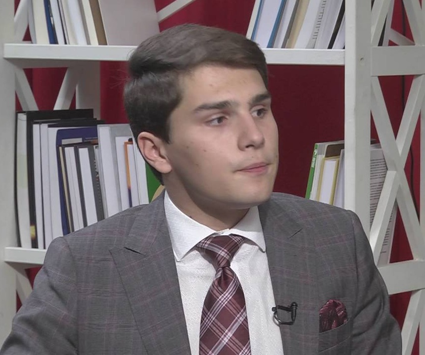 Андрей Видишенко: Ле Пен не оставит от украинской власти камня на камне