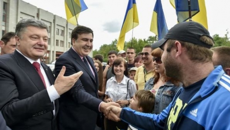 Милые бранятся - только тешатся: как Порошенко и Саакашвили рвут Незалежную