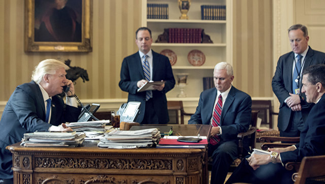 Добить президента: ФБР больше не ловит шпионов — оно ищет их в Белом доме