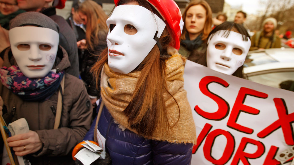 Украина: заветный путь в Европу лежит через легализацию проституции