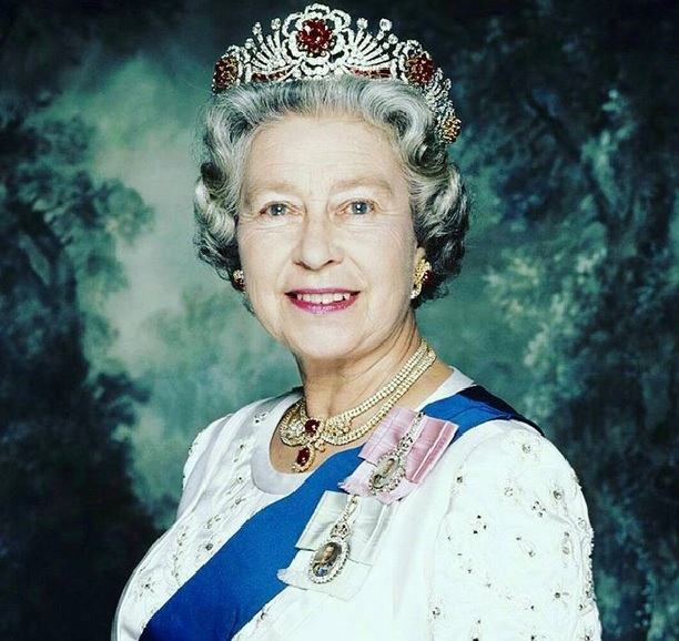 Королева Елизавета II одобрила Brexit: большая игра Виндзоров продолжается