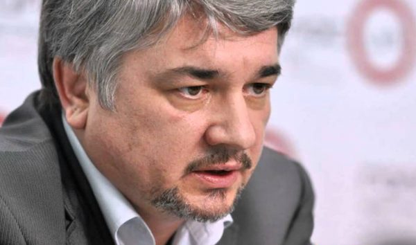 Ростислав Ищенко: «Блокада Донбасса? Порошенко сам себе копает могилу»