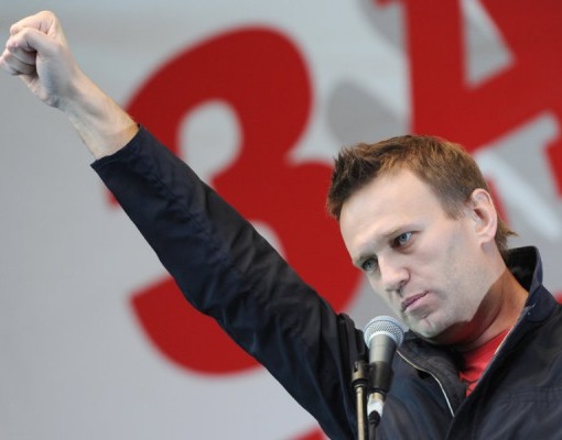 «Эффект Навального»: он ищет слабое звено и наносит туда свой укол