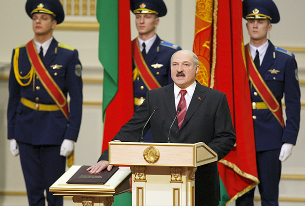 «Лукашенко может сместить третья сила»