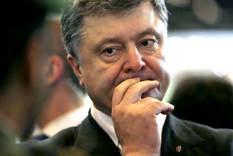 Киев паникует из-за отсутствия информации об итогах визита Тиллерсона в РФ
