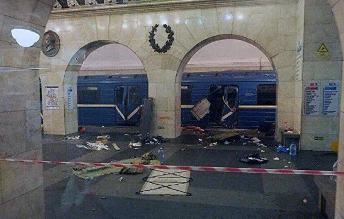 Взрыв в метро: Боль, печаль и ярость