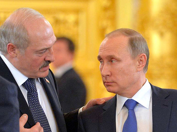 Совесть на продажу: ИноСМИ о лицемерии Лукашенко перед Путиным