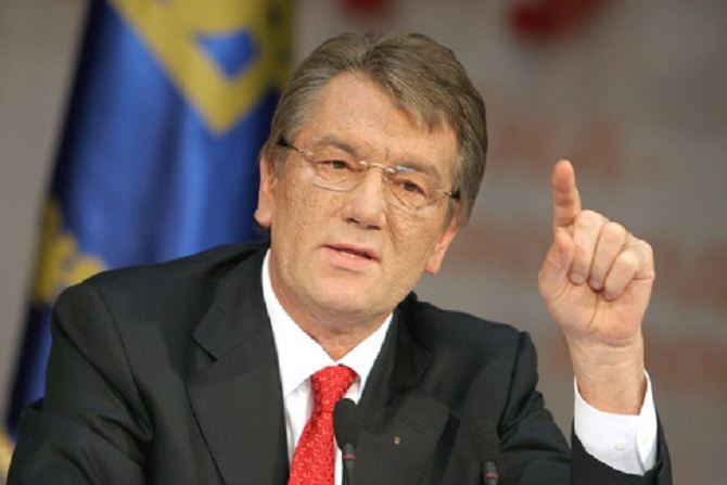 Зрада: Виктор Ющенко хочет изолировать Украину