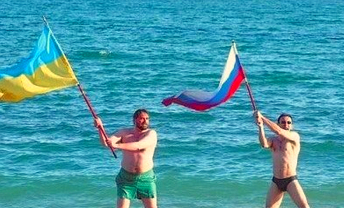Бандеровец выдал правду о том, как украинские туристы «унижают» россиян